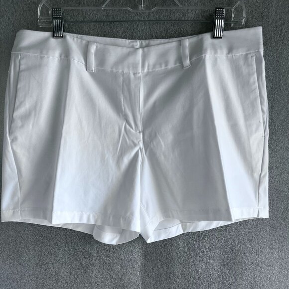 Women's  Nike White Golf Dri-Fit Tech Shorts Size: 12 - Picture 1 of 8